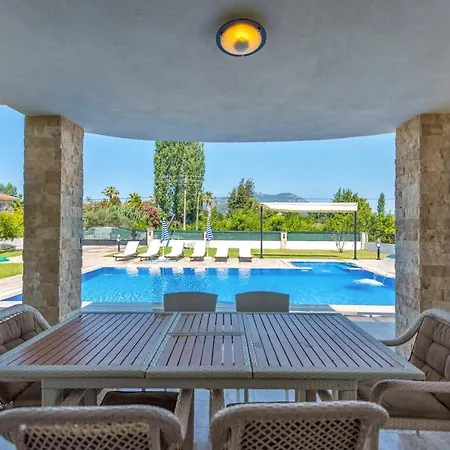Alanya Sleeps 14 With Pool Air Con And Wifi * Çandır